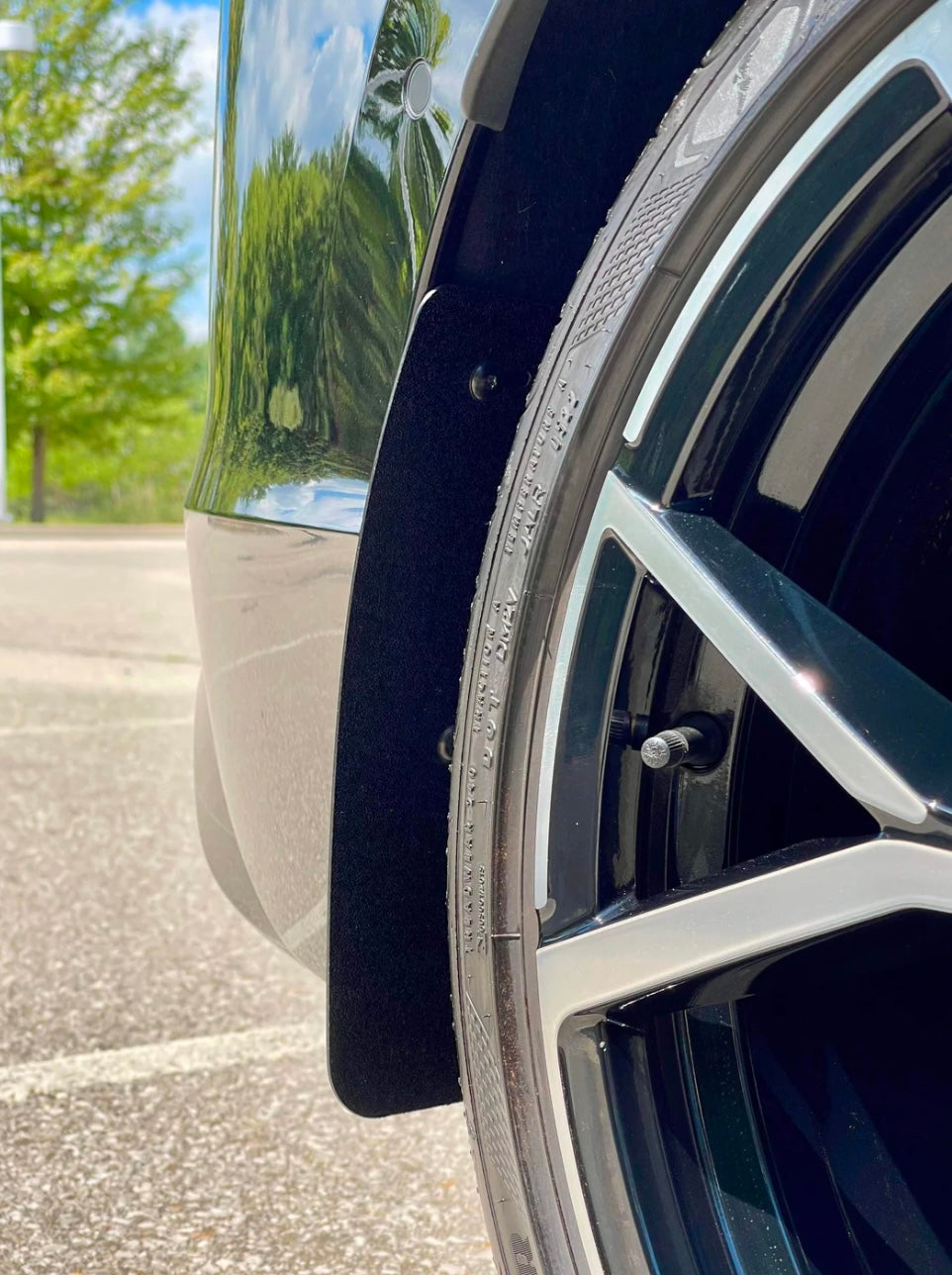 VW MK8 Golf R/GTI Guards