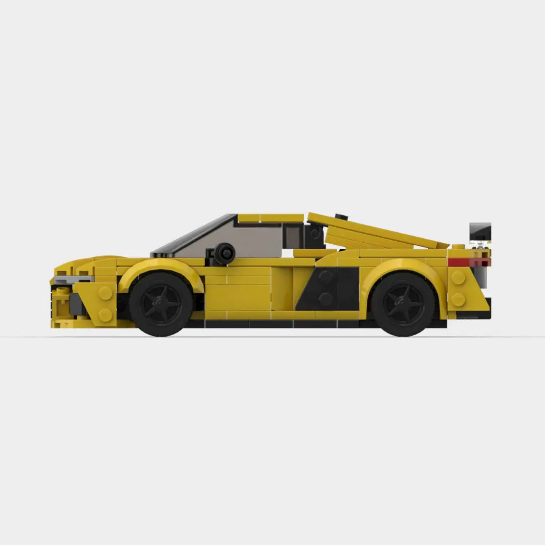 Brick Car (R8)